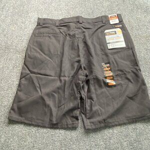 Wrangler Workwear Shorts Mens 42 x 12‎ Gray Plain Front Inseam GusseI Outdoor